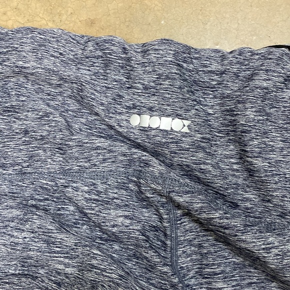 Women’s yoga pants bundle - Picture 6 of 10